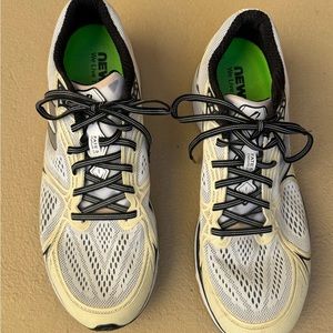 Newton Running shoes. Fate 5. Size 13